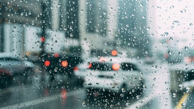 האם העירייה אחראית לנזקים שנגרמו לרכב בשל הצפה? / מאת ג'ון גבע