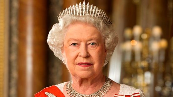 תעשיית הביטוח של בריטניה מבכה על מותה של המלכה אליזבט ה-II / ישראל גלעד